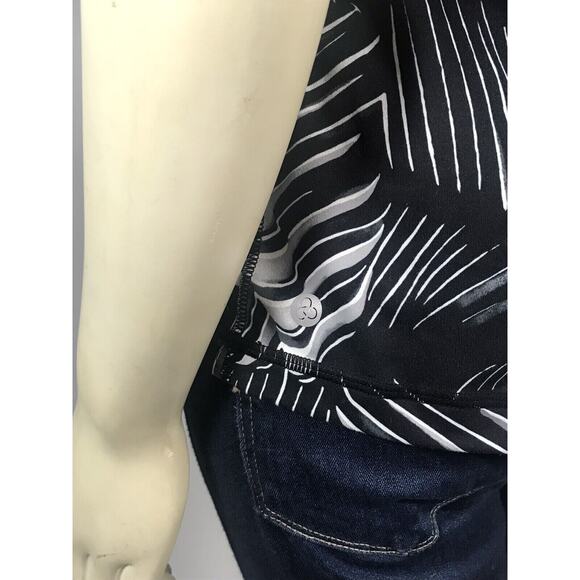 NEW ZELLA Blakely Strappy Back Tank Activewear Size Large L Black $65 - Picture 8 of 9